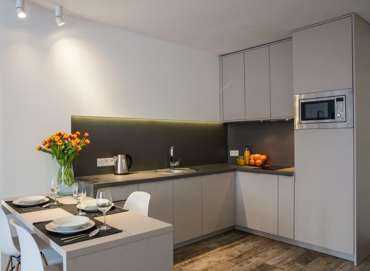 City Center Zelazna, Next To Warsaw'S Business District & Fabryka Norblina, By Warsawskyline Apartments Esterno foto